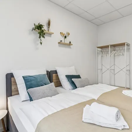 Urban Havn - 6 Mit Anbindung Fuer Bis Zu 34 Personen ドライアイヒ