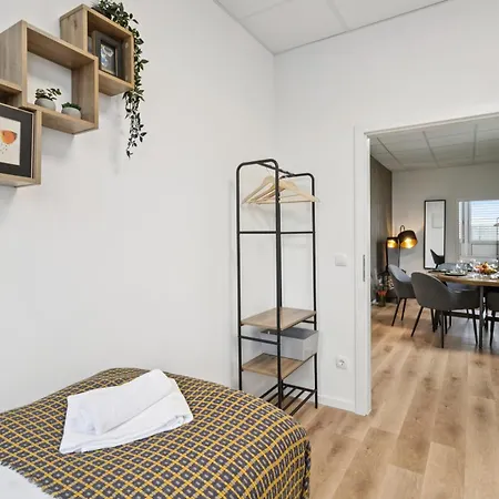 Urban Havn - 6 Mit Anbindung Fuer Bis Zu 34 Personen ドライアイヒ