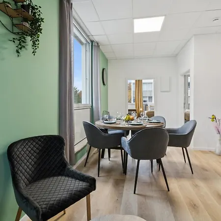 Urban Havn - 6 Mit Anbindung Fuer Bis Zu 34 Personen Daire *