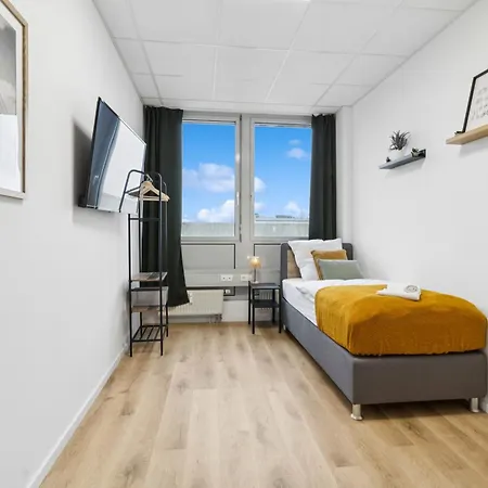 Urban Havn - 6 Mit Anbindung Fuer Bis Zu 34 Personen * Dreieich