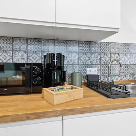 Apartamento Urban Havn - 6 Mit Anbindung Fuer Bis Zu 34 Personen Dreieich