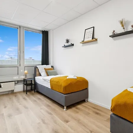 Urban Havn - 6 Mit Anbindung Fuer Bis Zu 34 Personen * Dreieich