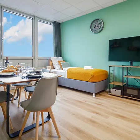 Apartamento Urban Havn - 6 Mit Anbindung Fuer Bis Zu 34 Personen Dreieich