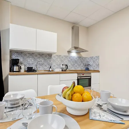 Urban Havn - 6 Mit Anbindung Fuer Bis Zu 34 Personen Apartamento Dreieich