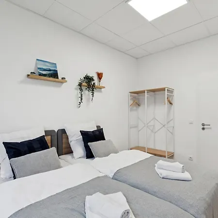 Urban Havn - 6 Mit Anbindung Fuer Bis Zu 34 Personen ドライアイヒ