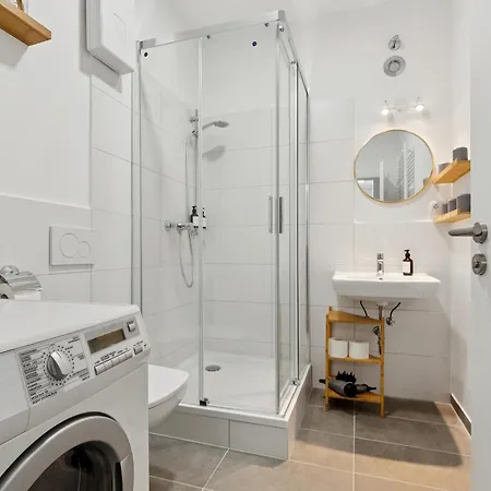 Urban Havn - 6 Mit Anbindung Fuer Bis Zu 34 Personen Apartamento Dreieich